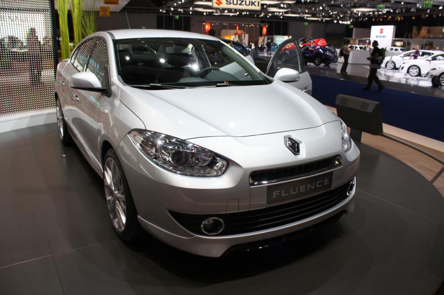  Renault Fluence 2010 года  (фото 14 из 146)